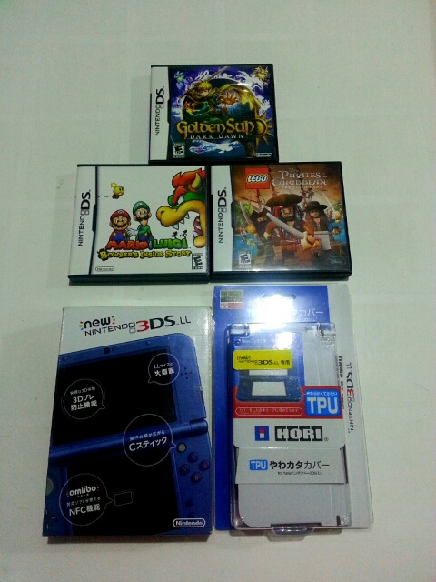 Nintendo 3DS XL + 3 DS Games + Adapter photo